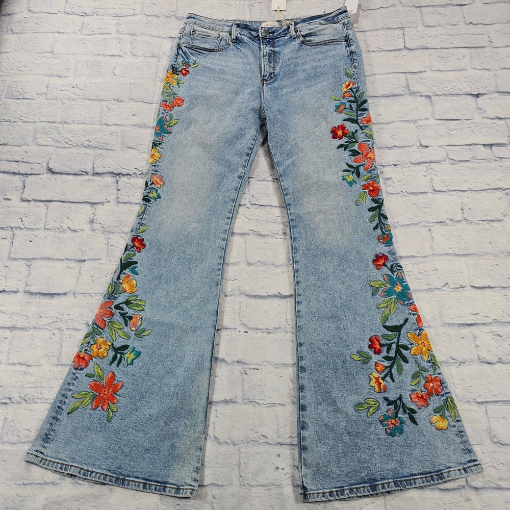 Driftwood Flare Jeans Women 32 Light Wash Floral Embroidered Boho Bell Bottoms